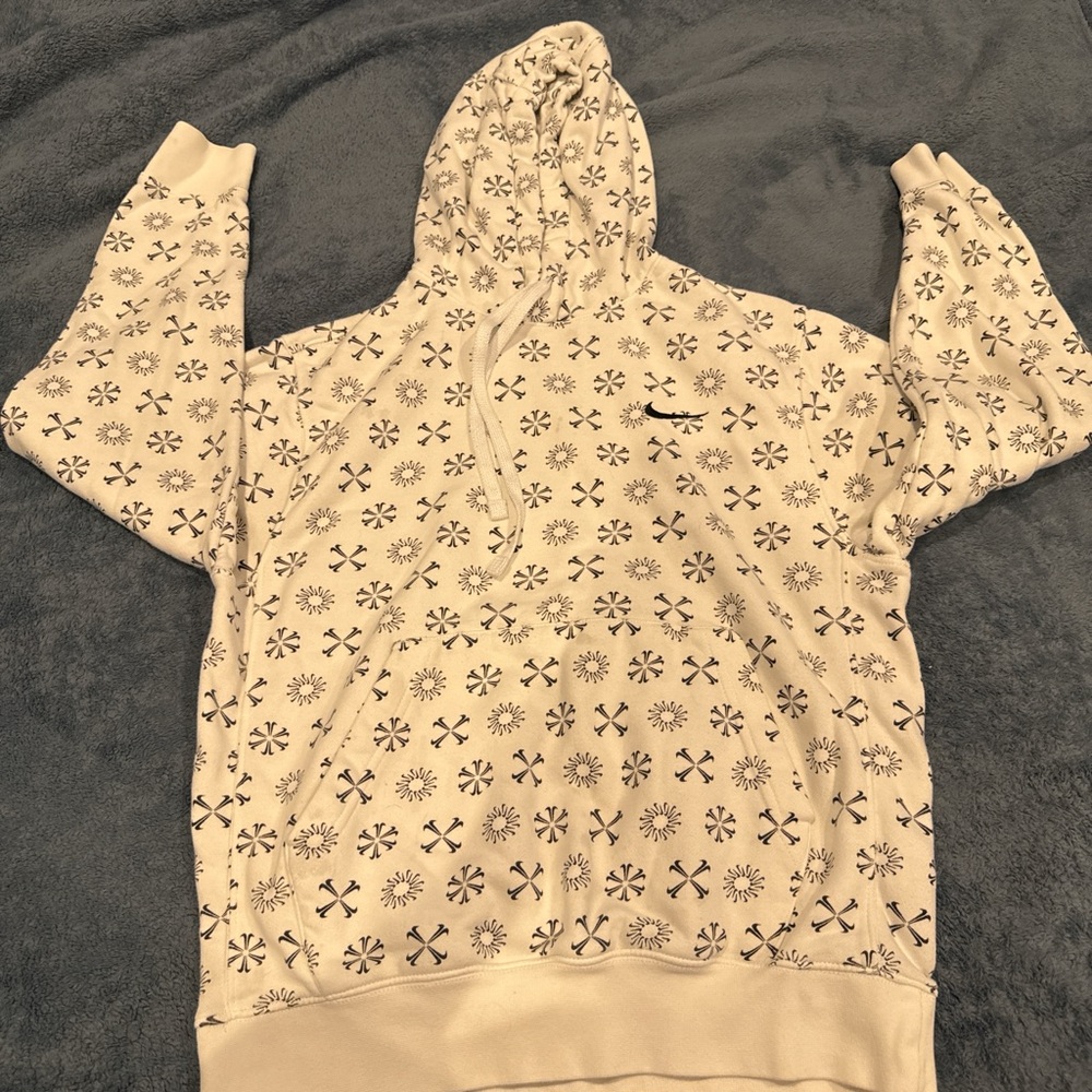 Nike White and Black Patterned Hoodie. Small